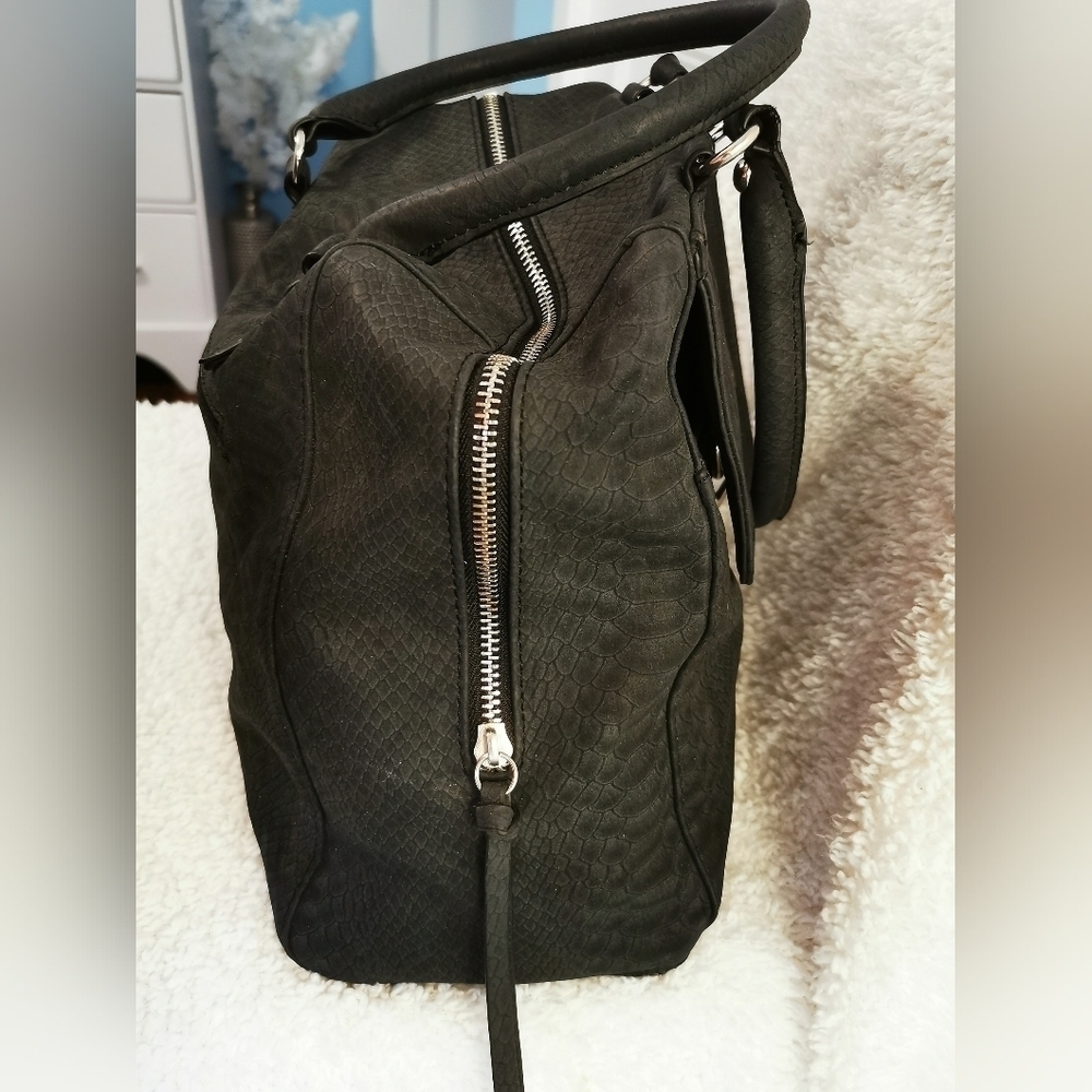 Nicole Miller Black Textured Shoulder Bag with Chain Accent - Picture 3 of 12